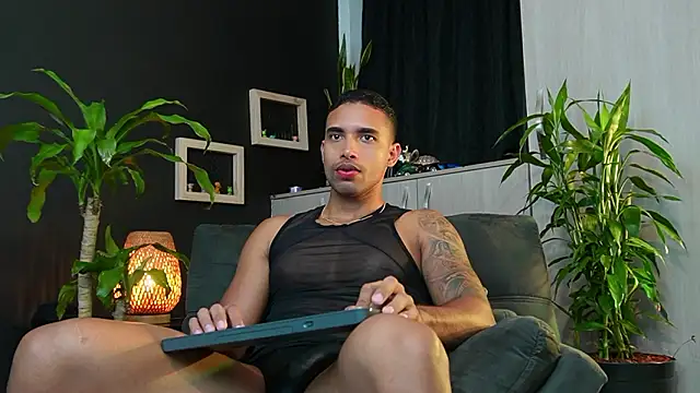 LincomAmith online show from March 2026 04:18:02 AM