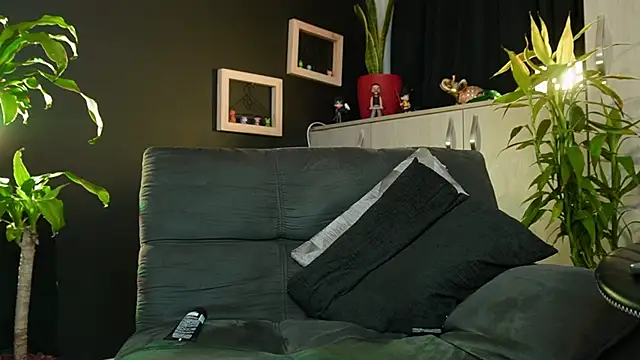 LincomAmith online show from April 2026 01:42:02 AM