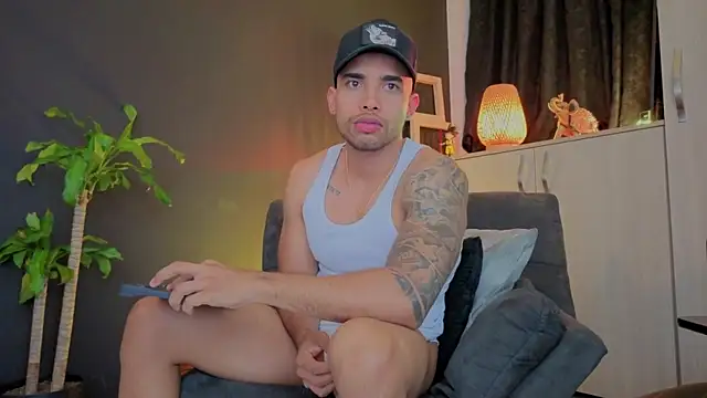 LincomAmith online show from November 2025 11:30:01 PM