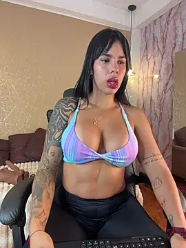 Cleopatra Fit online show from December 2025 09:58:01 AM