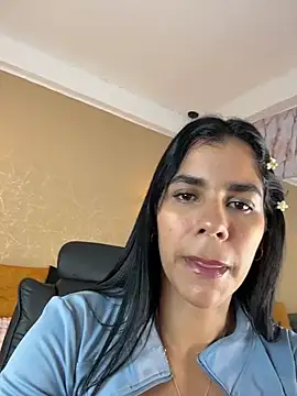 Cleopatra Fit online show from March 2026 10:18:02 AM