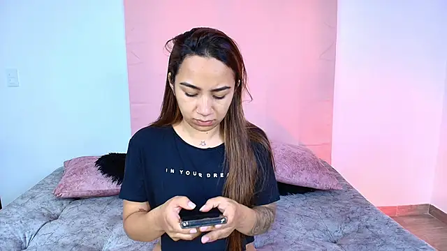 Jules n Gia online show from November 2025 02:11:01 PM