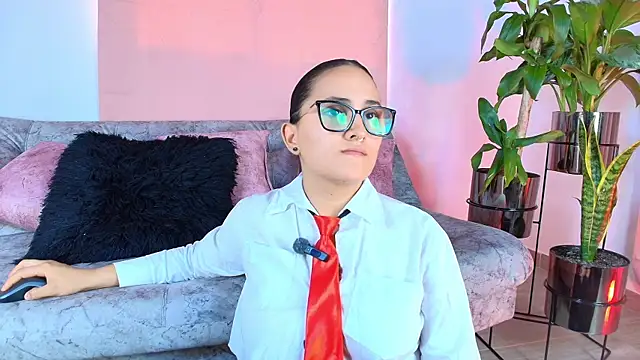 Jules n Gia online show from September 2025 08:59:01 PM