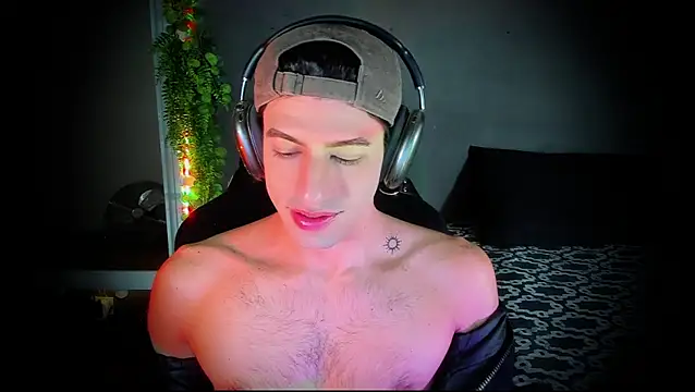 newjeff online show from November 2025 05:13:01 PM