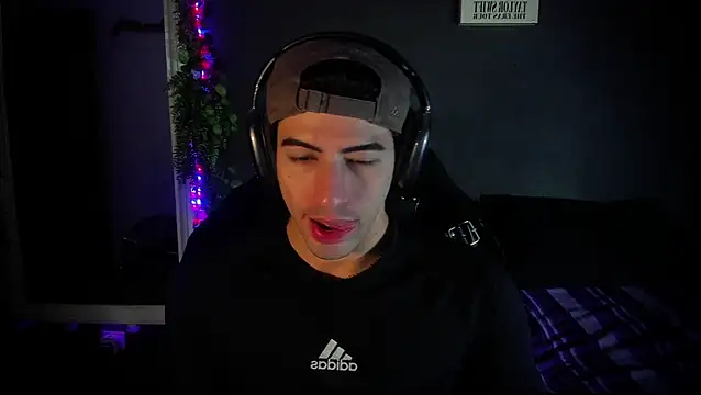 newjeff online show from October 2025 06:49:02 PM