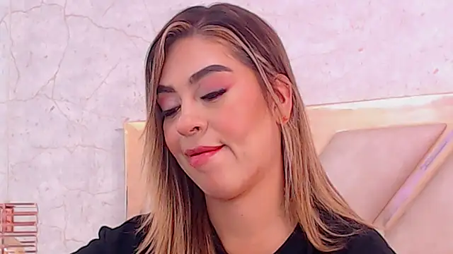 JoannaStanford online show from November 2025 07:58:01 PM