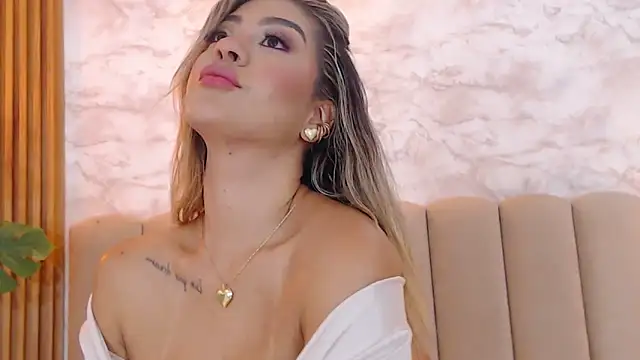 JoannaStanford online show from September 2025 03:06:01 PM