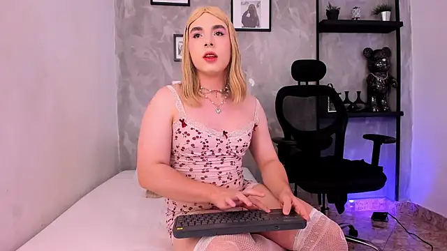 meloddysky online show from December 2024 05:02:01 PM