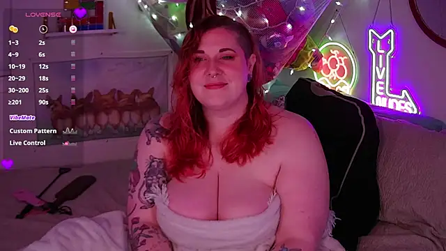 opalreigning online show from December 2025 10:06:01 AM