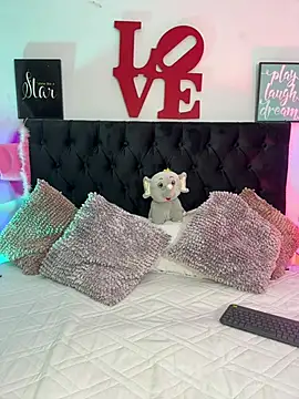 AriannaTorres online show from February 2026 06:50:01 PM