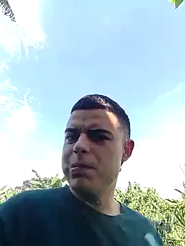 Snapshot of tonny_white chatting on October 2025 07:34:02 PM tonny white online show from October 2025 07:34:02 PM