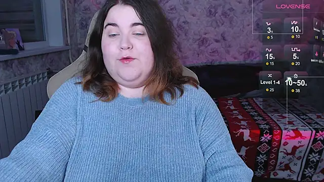 Estelle Hicks online show from November 2025 06:33:02 PM