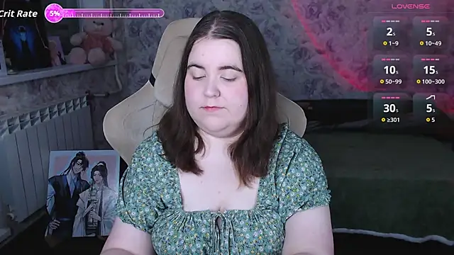 Estelle Hicks online show from July 2026 07:21:01 PM