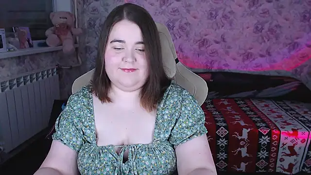 Estelle Hicks online show from March 2026 06:42:02 PM