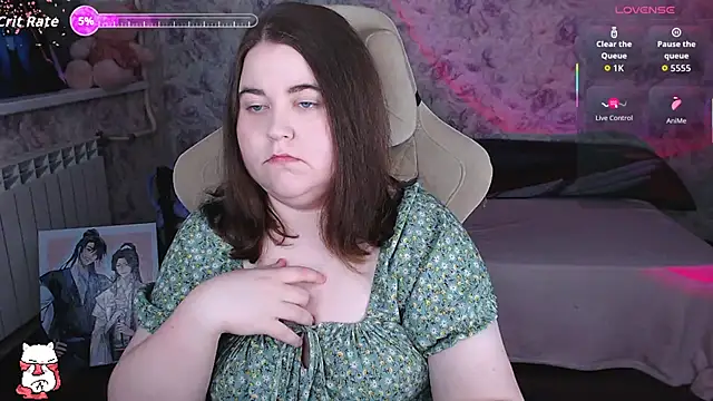 Estelle Hicks online show from June 2026 06:46:02 PM