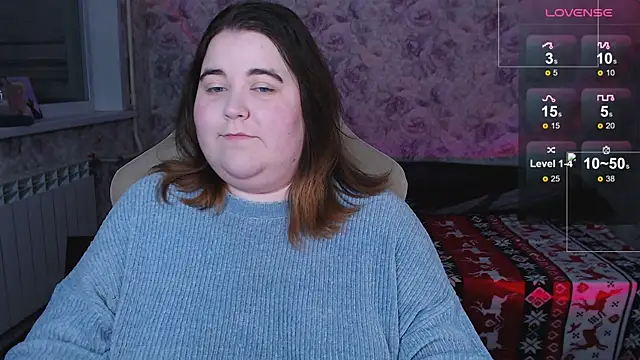 Estelle Hicks online show from November 2025 06:22:02 PM