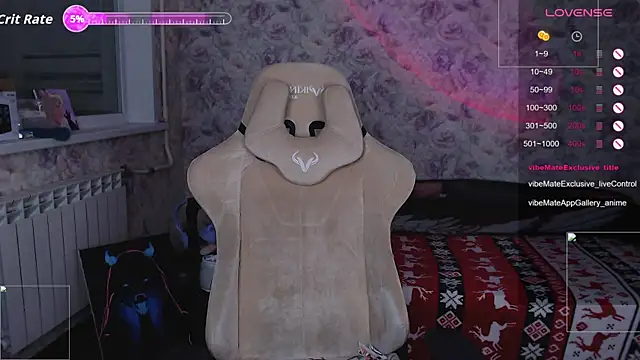 Estelle Hicks online show from November 2025 06:30:01 PM