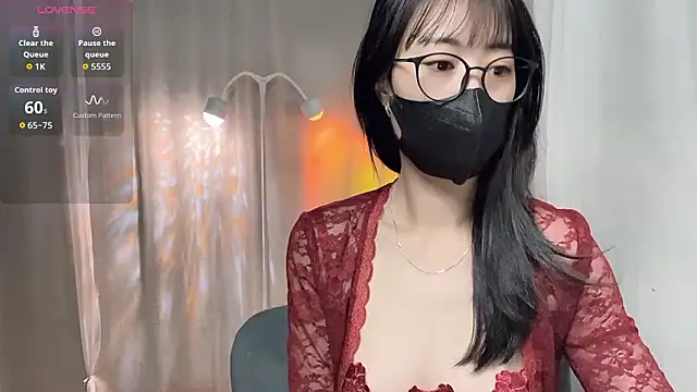 Snapshot of _minji_bae chatting on January 2026 06:12:02 PM minji bae online show from January 2026 06:12:02 PM