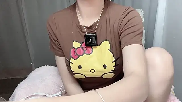 Snapshot of _minji_bae chatting on November 2025 05:52:02 PM minji bae online show from November 2025 05:52:02 PM