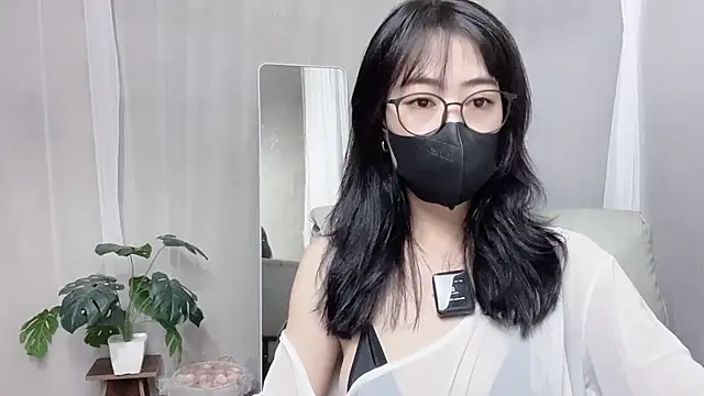 Snapshot of _minji_bae chatting on October 2025 06:41:02 PM minji bae online show from October 2025 06:41:02 PM