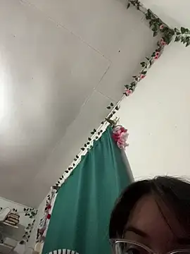 indiegirl666 online show from March 2026 03:47:02 AM