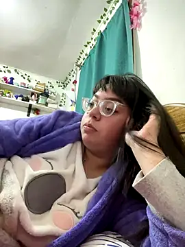 indiegirl666 online show from October 2025 05:18:02 AM