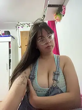 indiegirl666 online show from February 2026 02:42:02 AM