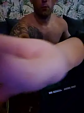 KinkyDanio online show from November 2025 04:05:01 AM