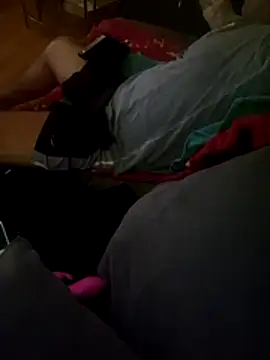 KinkyDanio online show from November 2025 08:58:02 PM