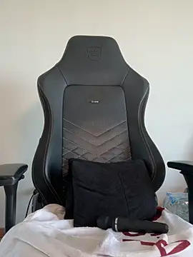 AmaliaMarkova  online show from December 2025 08:17:01 AM