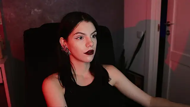 mistress  rochelle online show from December 2024 04:34:01 PM