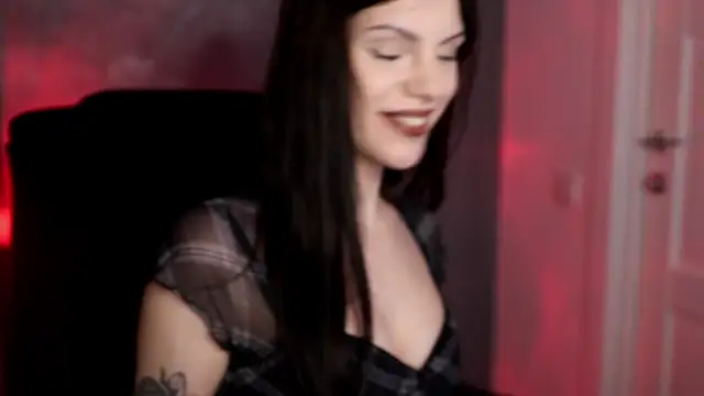 Snapshot of mistress__rochelle chatting on February 2026 04:58:02 PM mistress rochelle online show from February 2026 04:58:02 PM