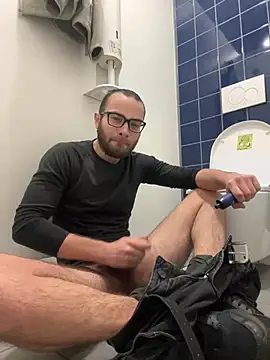 0maxx00 online show from January 2025 10:24:02 AM