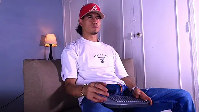 Jhonn Rhyss online show from November 2025 07:18:02 PM