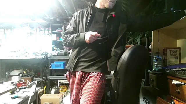 mrwinsalot88 online show from November 2025 04:56:02 PM