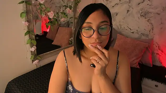 Bella desi  online show from May 2026 02:02:01 PM