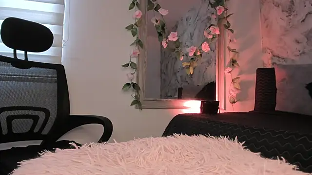 Snapshot of Bella_desi_ chatting on November 2025 01:16:02 PM Bella desi online show from November 2025 01:16:02 PM