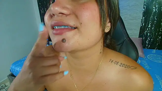 evelin 999  online show from November 2025 09:40:02 PM