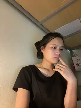 Snapshot of Be-MyMy chatting on September 2025 01:43:01 PM Be-MyMy online show from September 2025 01:43:01 PM