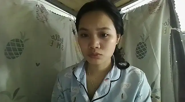 Snapshot of Be-MyMy chatting on March 2025 03:01:01 PM Be-MyMy online show from March 2025 03:01:01 PM