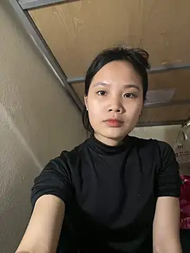 Snapshot of Be-MyMy chatting on February 2025 10:28:02 AM Be-MyMy online show from February 2025 10:28:02 AM