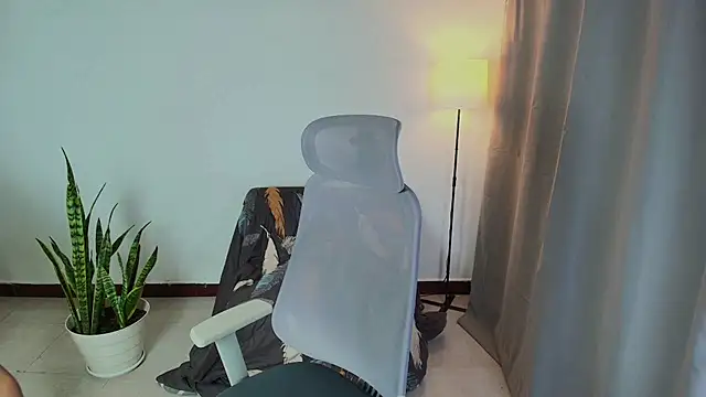 Snapshot of vitta_alfayed chatting on November 2025 10:58:02 PM vitta alfayed online show from November 2025 10:58:02 PM