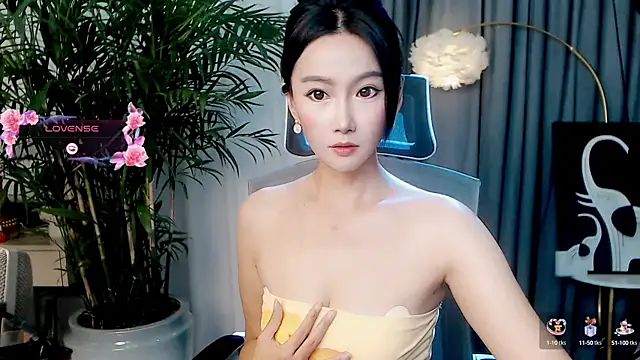 FeiFei-babe online show from September 2025 06:45:01 AM