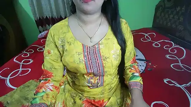 BengaliQueenStar online show from July 2026 03:20:01 PM