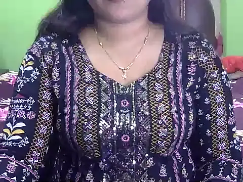 BengaliQueenStar online show from November 2025 03:18:01 PM