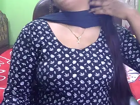 BengaliQueenStar online show from November 2025 04:18:01 PM