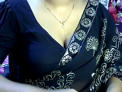 BengaliQueenStar online show from March 2025 05:11:02 PM