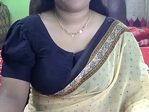 BengaliQueenStar online show from December 2025 04:30:01 PM