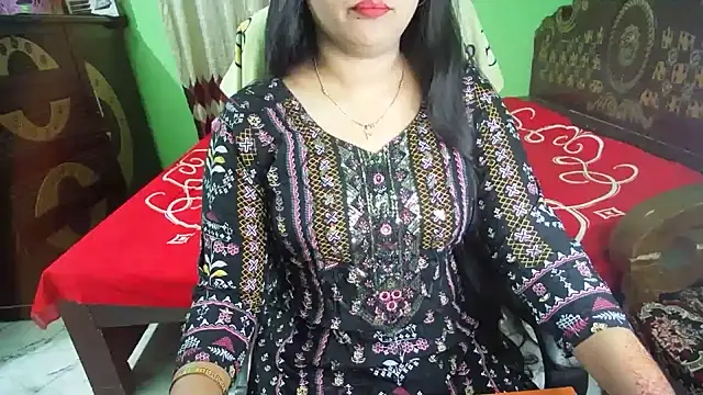 BengaliQueenStar online show from July 2026 05:10:02 PM