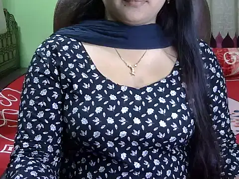 BengaliQueenStar online show from December 2025 05:04:02 PM
